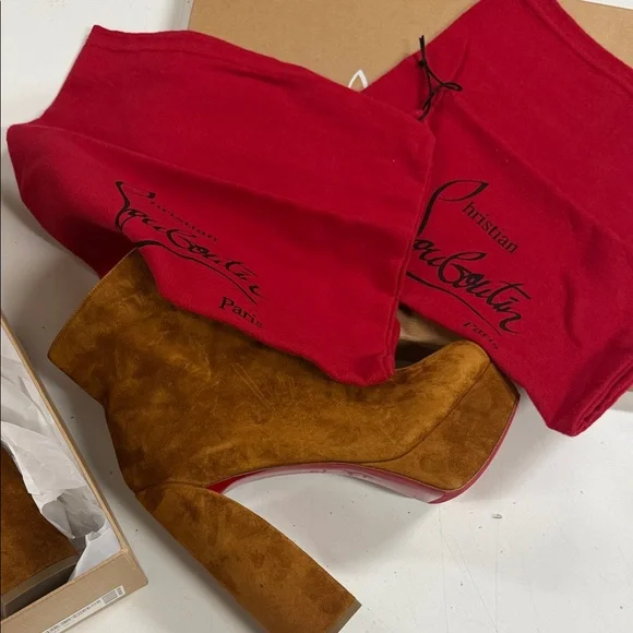 Christian Louboutin Movida Brown Suede Platform Ankle Boot with Red Sole 39,5 - Picture 8 of 8